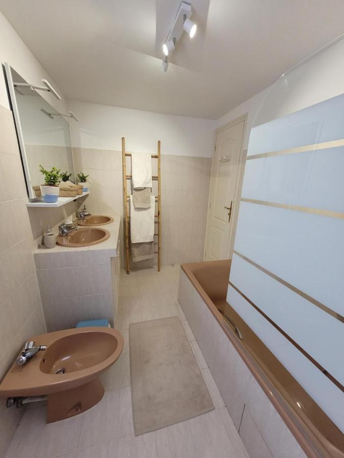Les Jardins De La Laiterie Bed & Breakfast Boulouris-sur-Mer Dış mekan fotoğraf